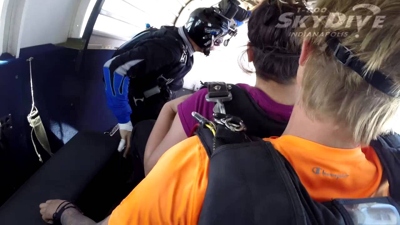 Nicci Daly's Tandem skydive!