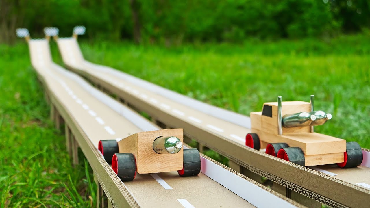 ⁣DIY HOT Wheels Race Truck Powered by 2x CO2 Cartridges