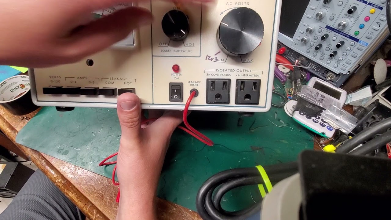 BK Precision 1655A AC power supply / isolation transformer + variac