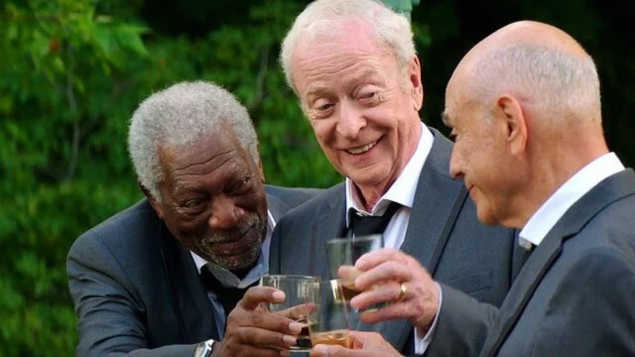 Após Serem Enganados, Idosos Fazem o Banco se Arrepender Amargamente