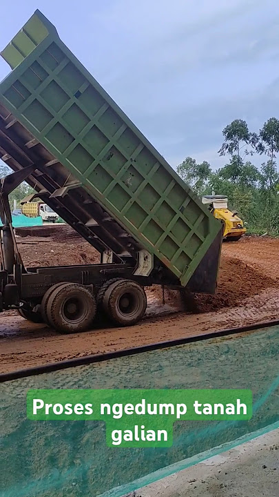Proses ngedump tanah galian #duniakonstruksi #tekniksipil