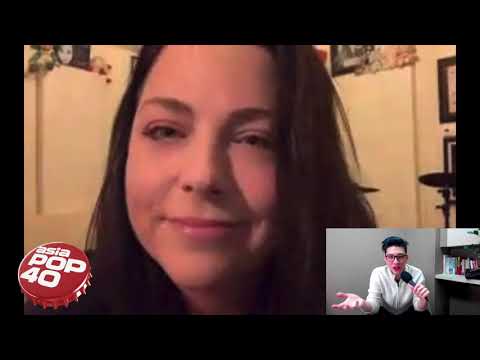 Joey chats with Amy Lee from Evanescence