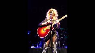 Celebrity Tori kelly (suit and tie, PYT medley) Net Worth