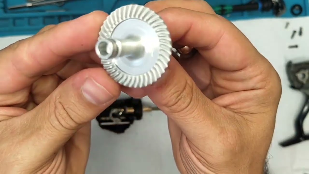 Обзор 25 TWIN POWER 4000 XD 