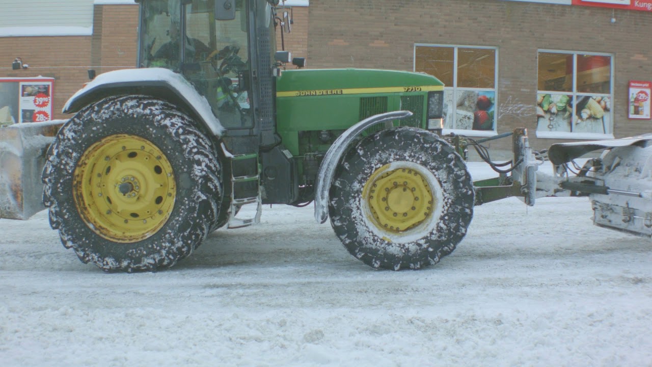 Snöplog / Snow plow - John deere 7710