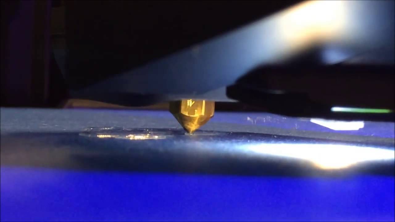 FIRST LOOK Makerbot Replicator 5TH GEN Desktop 3D Printer!! - YouTube