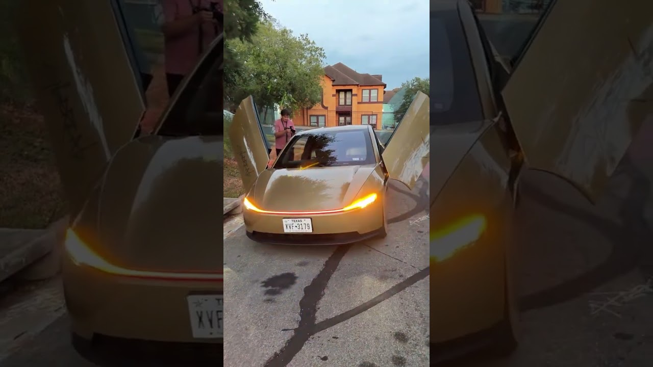 Tesla Cybercab Is Finally on the Streets! 🤯🤖