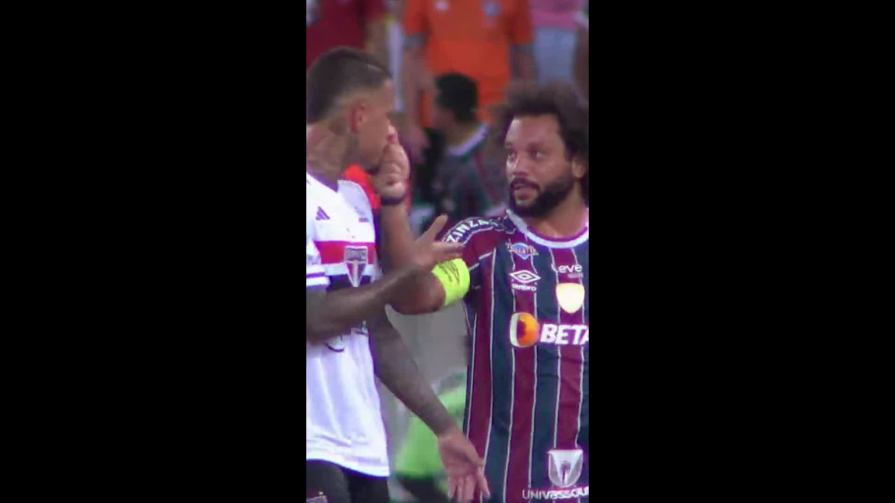 MARCELO E DIEGO COSTA ENSAIAM TROCAS DE TAPAS NO ROSTO | FLUMINENSE X SÃO PAULO | 