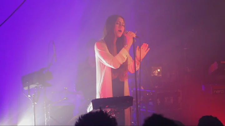 Florence + The Machine - Never Let Me Go (Cover by...