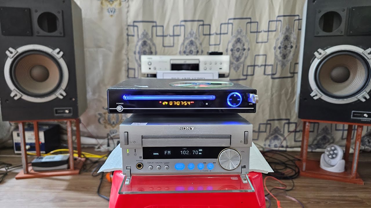 Đầu dvd kiêm usb 500k Sony Fm108hz kiêm cd amply nhỏ gọn mà hay chỉ 1tr2 liên hệ 0961222535