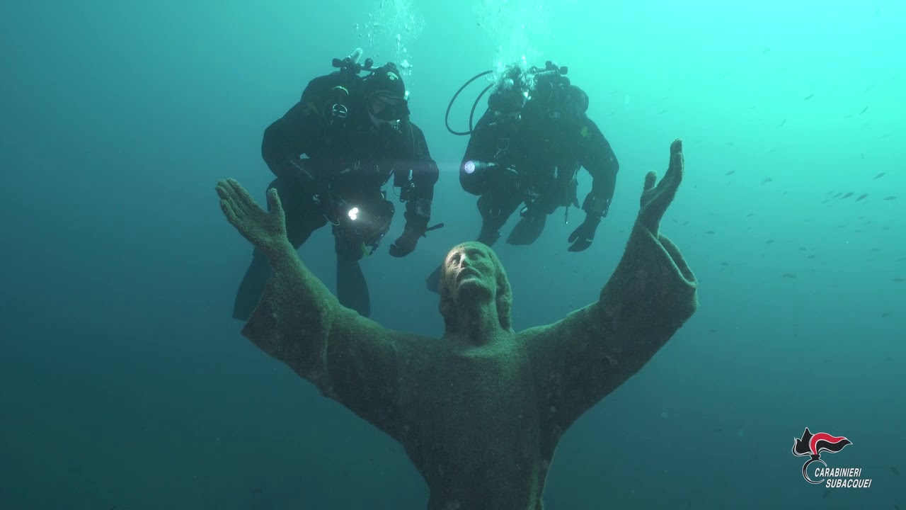 Buone feste dai Carabinieri del Nucleo Subacquei di Genova