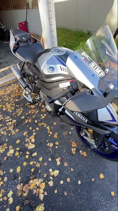 2016 Yamaha R1M Cold Start