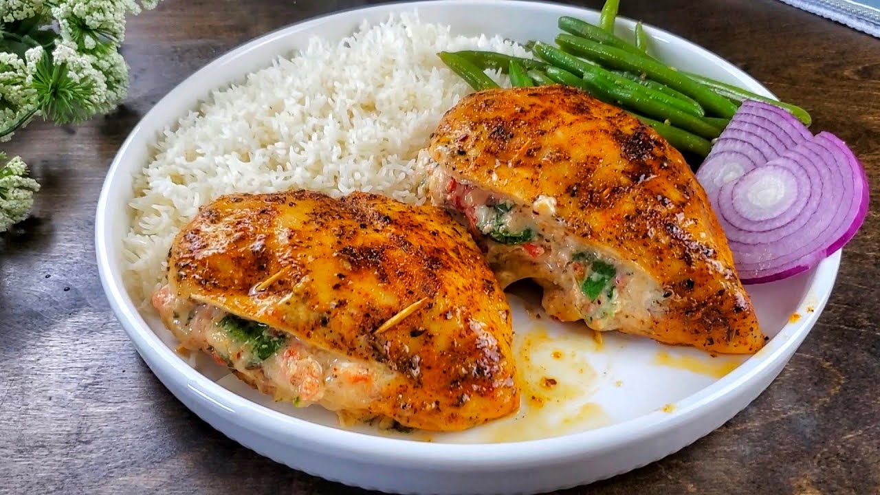 صدور دجاج محشيه بالجبن طعم خرافي  Chicken breasts stuffed with cheese and spinach