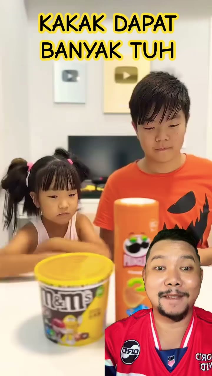 PILIH SNACK YG BESAR APA YG KECIL!!!?? #funny #comedy #memes #leonatafamily #shortsfeed #challenge
