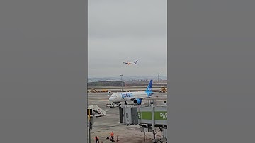 👉 "Plane Engine Catches Fire Mid-Flight – Passengers Panic! 🔥😱"