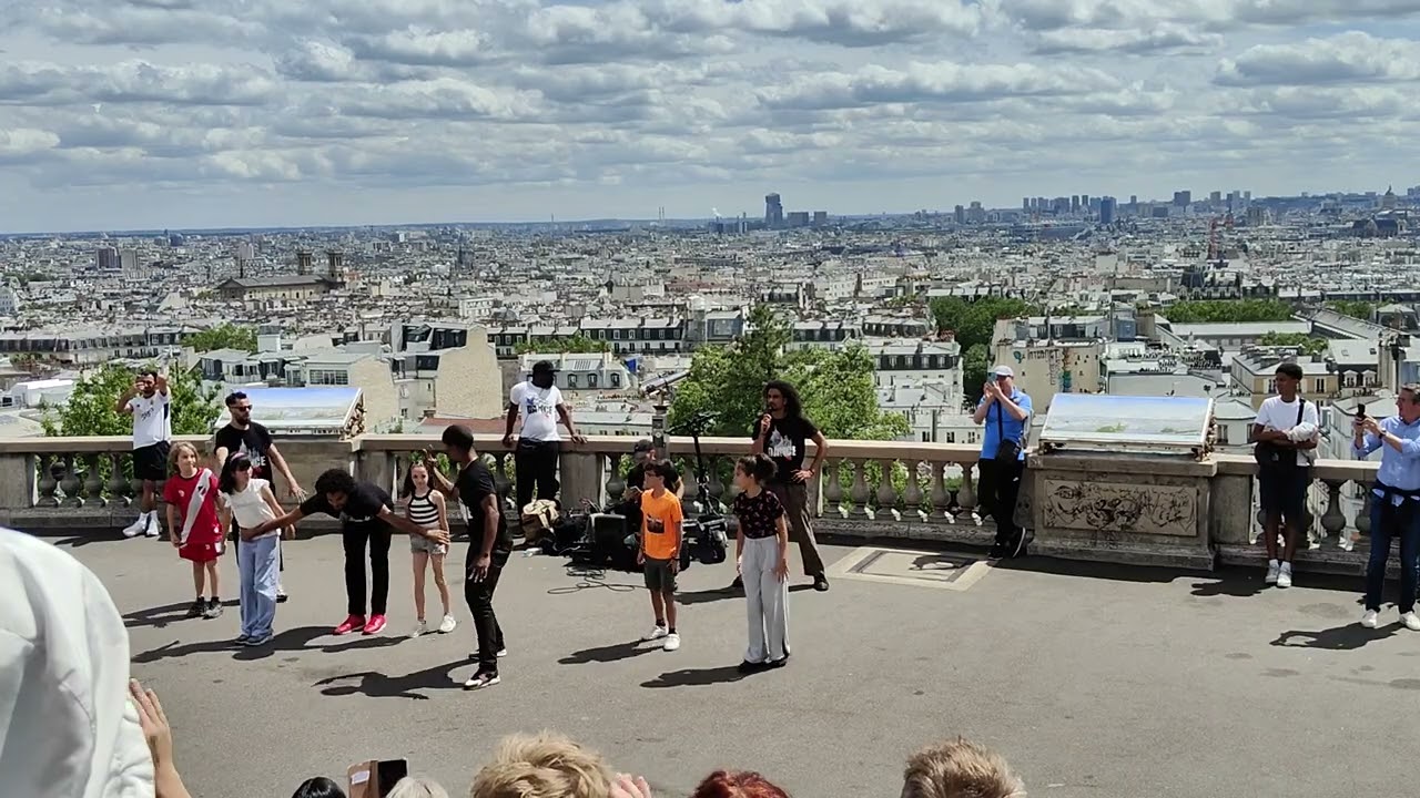 Flash Mob in Paris 