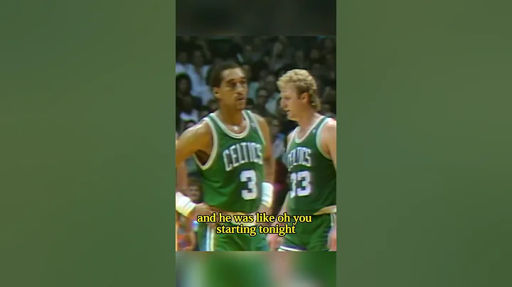 Bird's Top Trash Talk! He Yelled: "Mouse In The House!" & Promised: "I'm Giving You Thirty Tonight!"