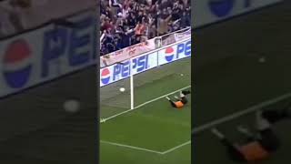 Roberto Carlos Amazing Free Kick , Real Madrid Fc