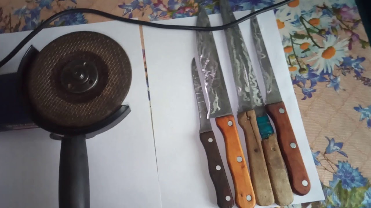 Приспособа для болгарки. Диск от болгарки на точильный станок. Лепестковый диск для заточки ножей. Нож для болгарки. Точилка для ножей из дисков для болгарки.