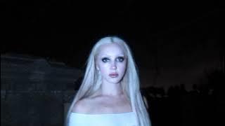 Download lagu Baby Jane - Cemetery Date