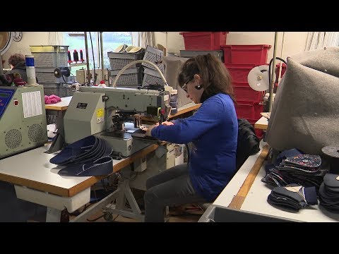 Charente : DM Production, le dernier fabricant de charentaises
