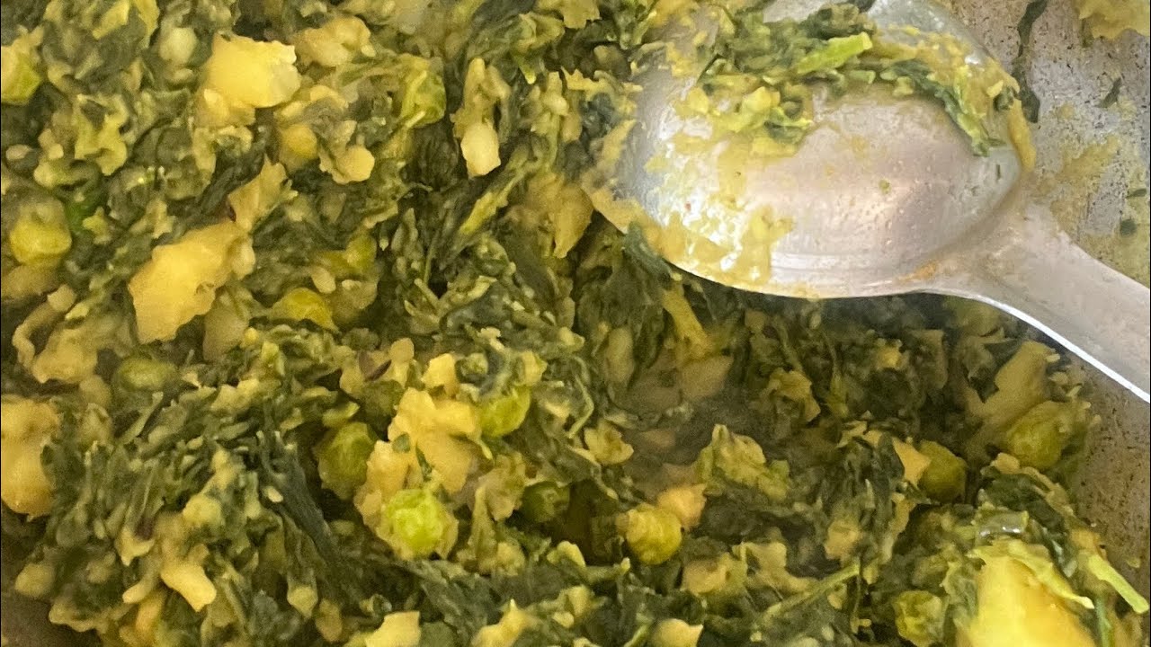 Aalu,matar,methi ki sabji jo bhut acchi banti hai aur khane mai bhi bhut testy lagti h