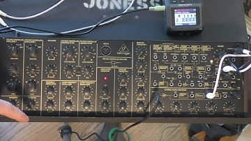 Behringer K2 Vintage Monophonic Analog Guitar Synthesizer Super Fat Korg MS-20 Clone Demo