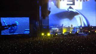 EMINEM - I'm Back (live during his Tour In Europe in 2011) (CENSORED)