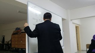 تعليم اللغة التركية المجانية للاجئين في تركيا في إحدى مدارس محافظة كارابوك