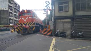 2019/11/30  暖暖北   7525次雙大車長編貨列 通過