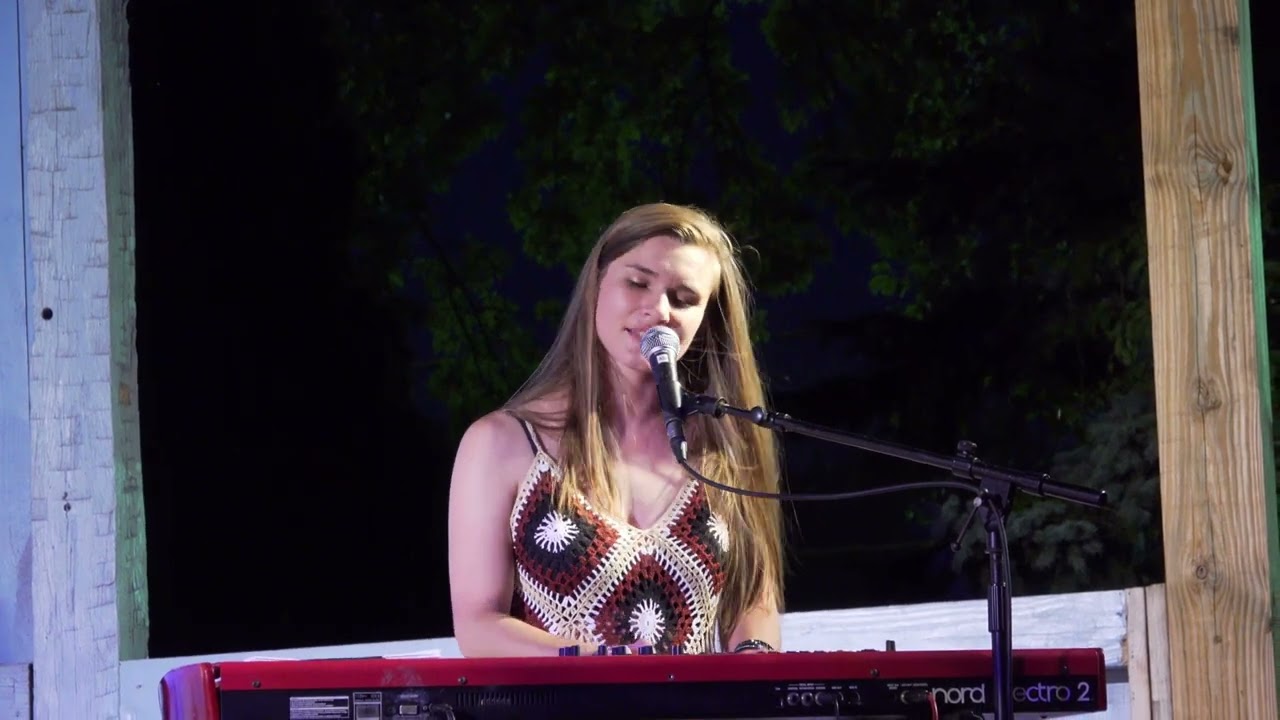 Use Me- Katie Henry Band- Sparta NJ- 7- 15 -22