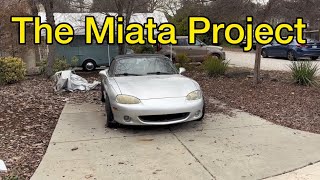 The Miata project - 2003 Mazda Miata soft top removal