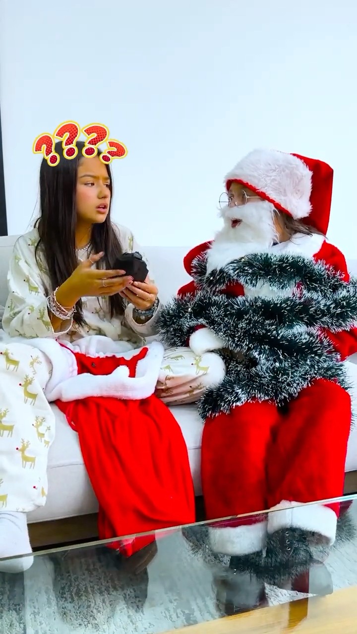 Me Robé los Regalos de Santa ?