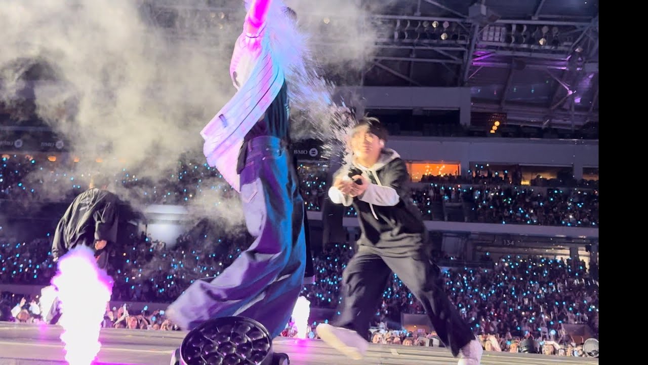 Ateez Dreamy Day+Utopia (when Jongho splashed water at Yeosang)🔥🔥✨[Towards the Light: Will to Power]