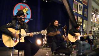 Los Lonely Boys performing Dont Walk Away @ Amoeba Hollywood 02-05-14
Los Lonely Boys perform Dont Walk Away @ Amoeba Hollywood 02-05-14. Theyre promoting their new album Revelation. Los Lonely Boys performing Dont Walk Away @ Amoeba Hollywood 02-05-14