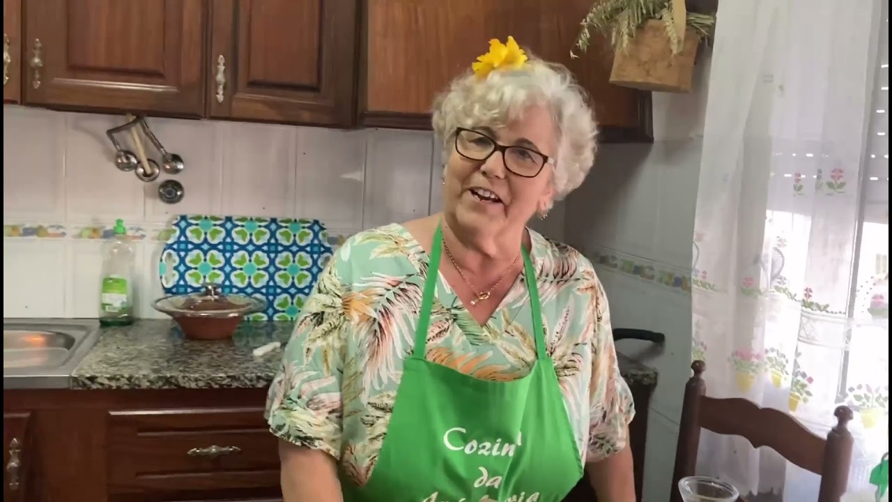 Migas de tomate com carapaus assados no forno à moda da Avó Maria￼😍