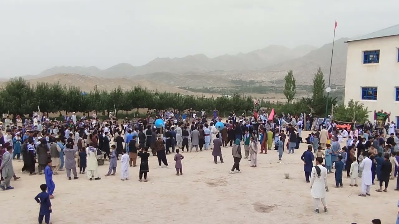 روز یازدهم - مدرسه خاتم‌الانبیای بابه. لحظه ورود دسته‌ی تاخم کویگک #یازدهم‌محرم