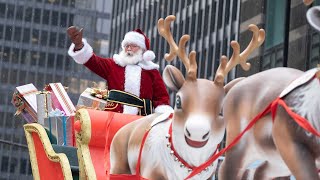 Vlogmas is here day 2 2023 Torontos Santa Clause Parade..