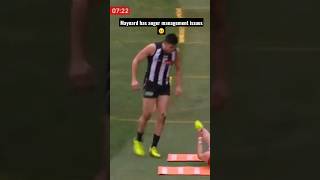 AFL player loses his TEMPER and SWINGS player around like a RAG DOLL screenshot 5