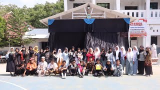 pertunjukan kabaret dari kelas X'A tema pinjol yg berjudul 