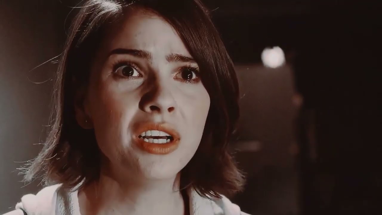 Teen Wolf Scott and Malia   Flashlight