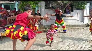 acara badutan sekar jagat