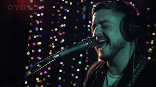 Front Runners 'I Bet You Look Good On The Dance Floor' / Arctic Monkeys (Cover) - AliveNetwork.com