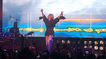 [161108] CL performs 'Lifted' LIVE at Center Stage in ATL