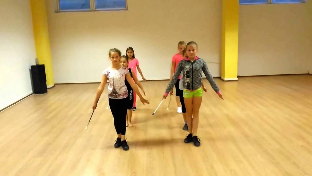 Mažoretky ve Funaticu trénink