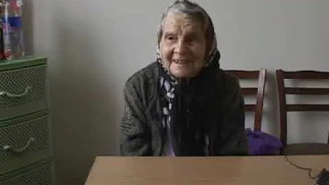 3.3 BASARABER YIDISH: Malka Altman On the Shtefane...
