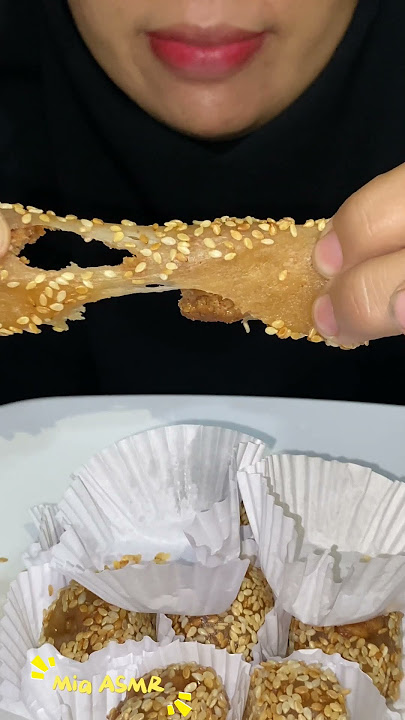 eat unique chewy peanut mochi #asmr #asmrsounds #asmrvideo #asmreating #food #foodshorts #shorts