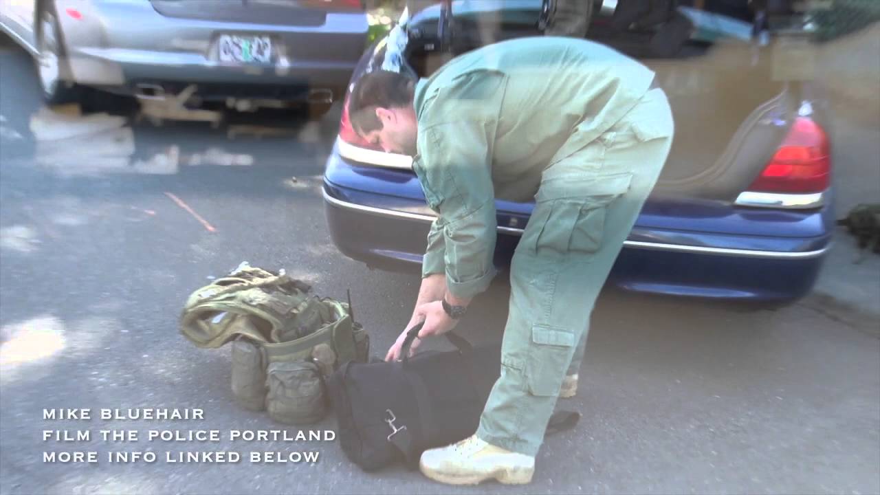 DA tries to strip cop watcher of Right to Film police