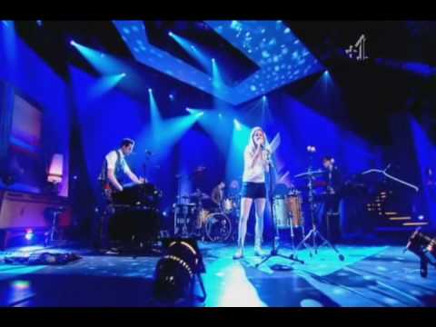 Ellie Goulding - Starry Eyed - Live On Alan Carr: Chatty Man (March 4, 2010)