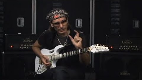 Steve Vai - "Jibboom Lesson" - Steve Vai Guitar Techniques Berklee Music Online Course